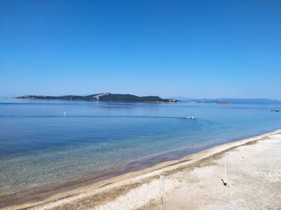 Το Σπίτι Της Μαργαρίτας Στην Παραλία Villa Неа Стира Екстериор снимка