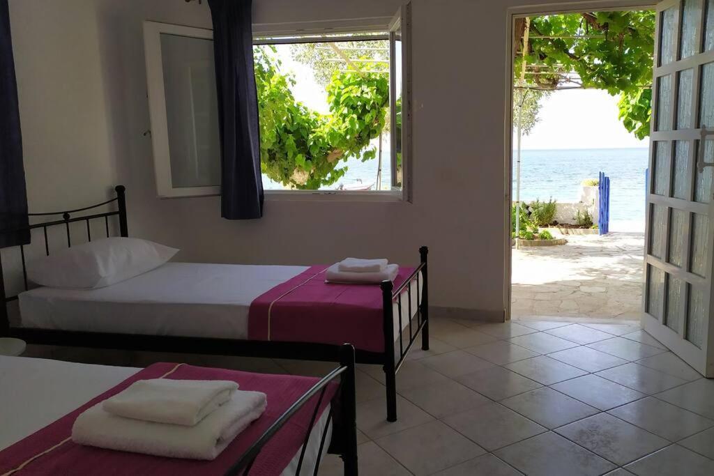 Το Σπίτι Της Μαργαρίτας Στην Παραλία Villa Неа Стира Екстериор снимка